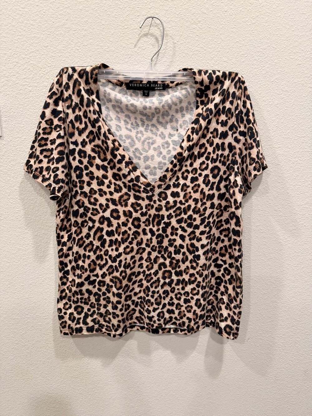 Veronica Beard Jeans Saniya Leopard Print V-Neck Cotton Tee.
